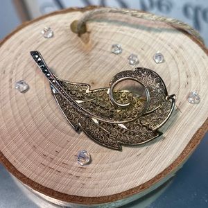VINTAGE Unique EB Sterling Germany Vermeil Filigree Leaf Marcasite Pin Brooch